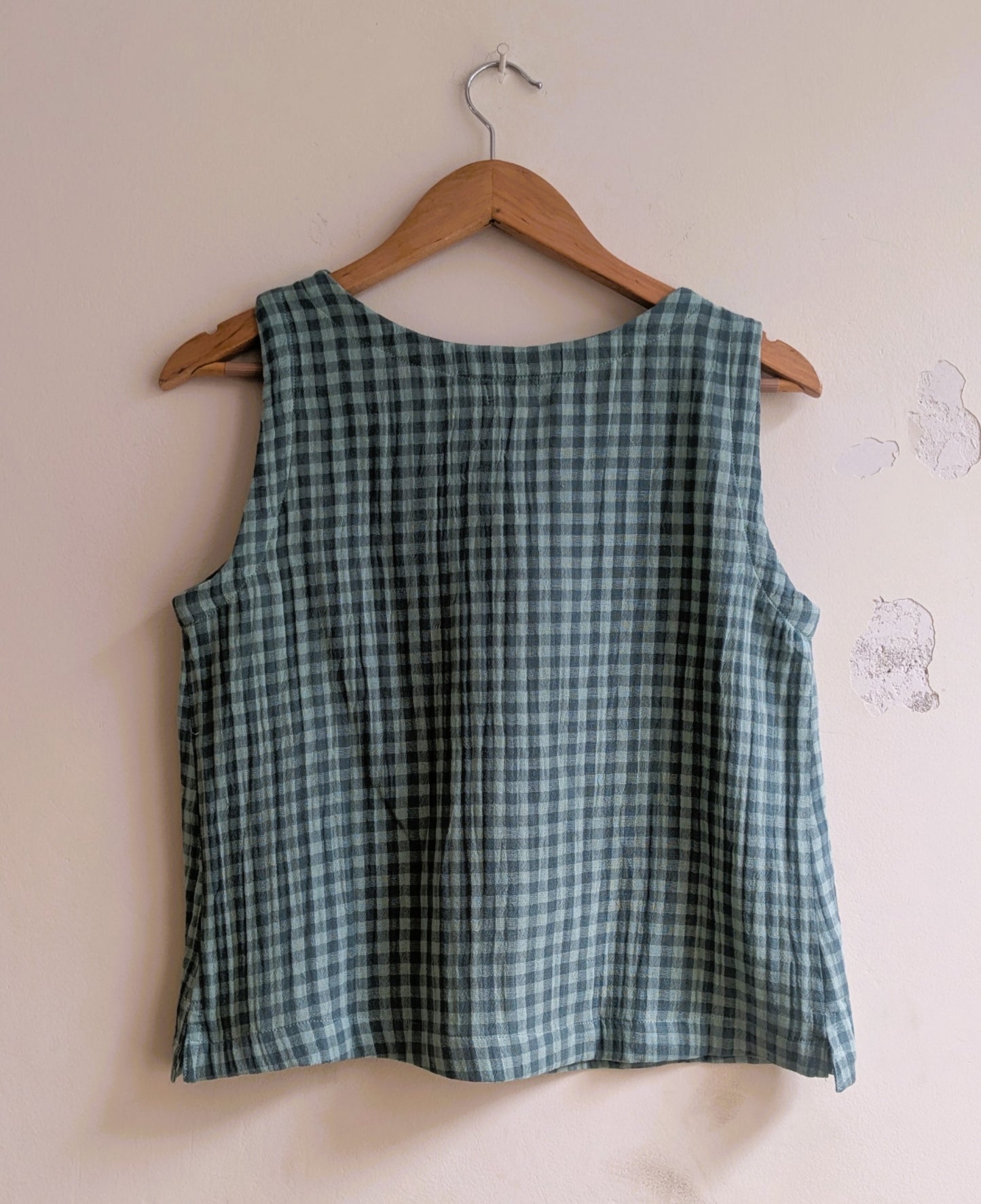 Women's sleeveless cotton top in green checks - back image