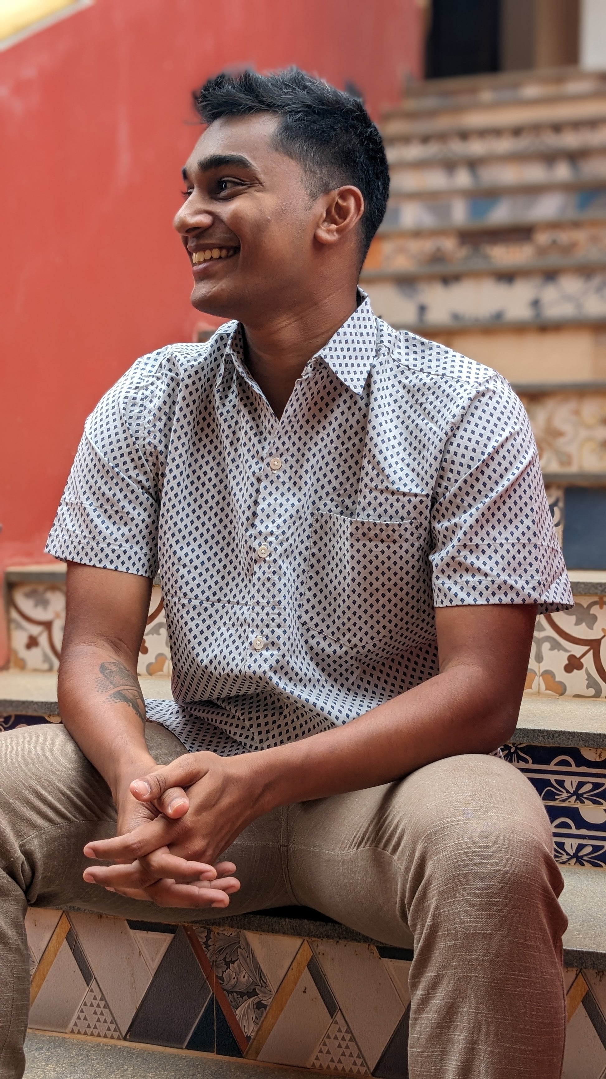 Men's regular fit cotton half sleeves shirt with blue prints