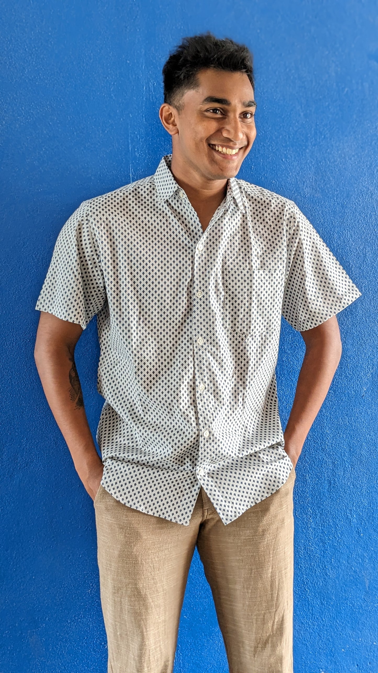 Men's regular fit cotton half sleeves shirt with blue prints