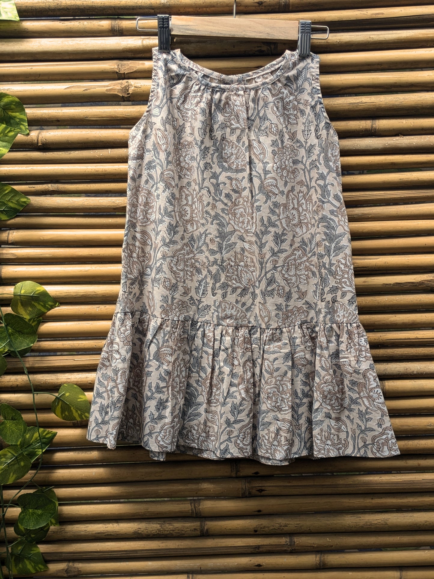 Girls sleeveless dress in brown and grey - front image