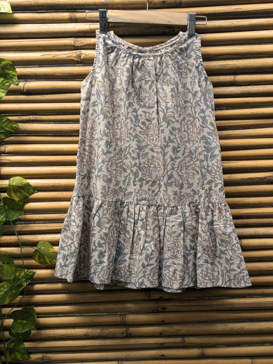 Girls sleeveless dress in brown and grey - front image