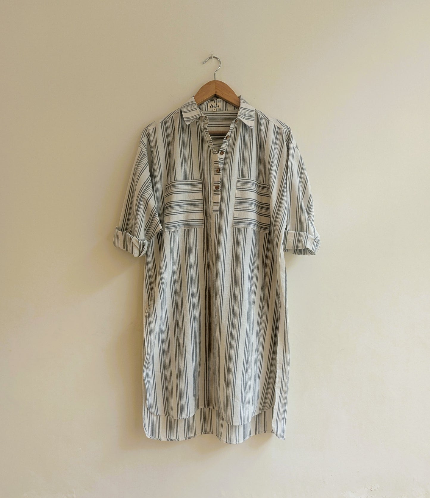 Women's handloom cotton oversized full sleeves kurta in stripes- front image