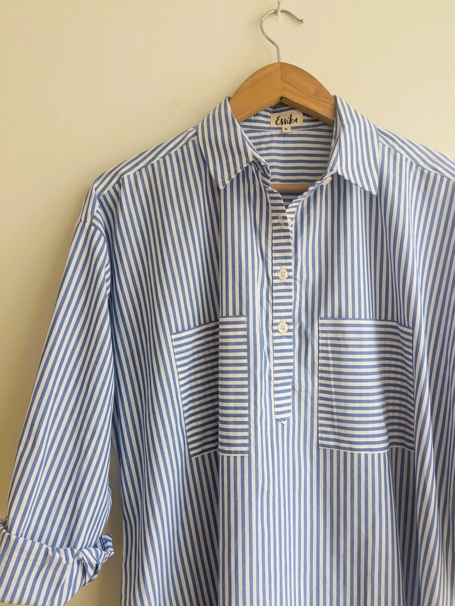 Women's cotton oversized kurta, full sleeves in blue and white stripes - Closeup Image