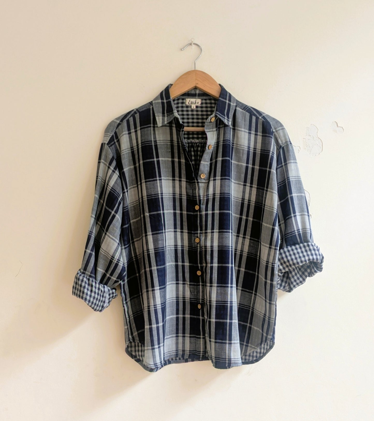 Women's oversized shirt, full sleeves in navy, cotton blend - front image