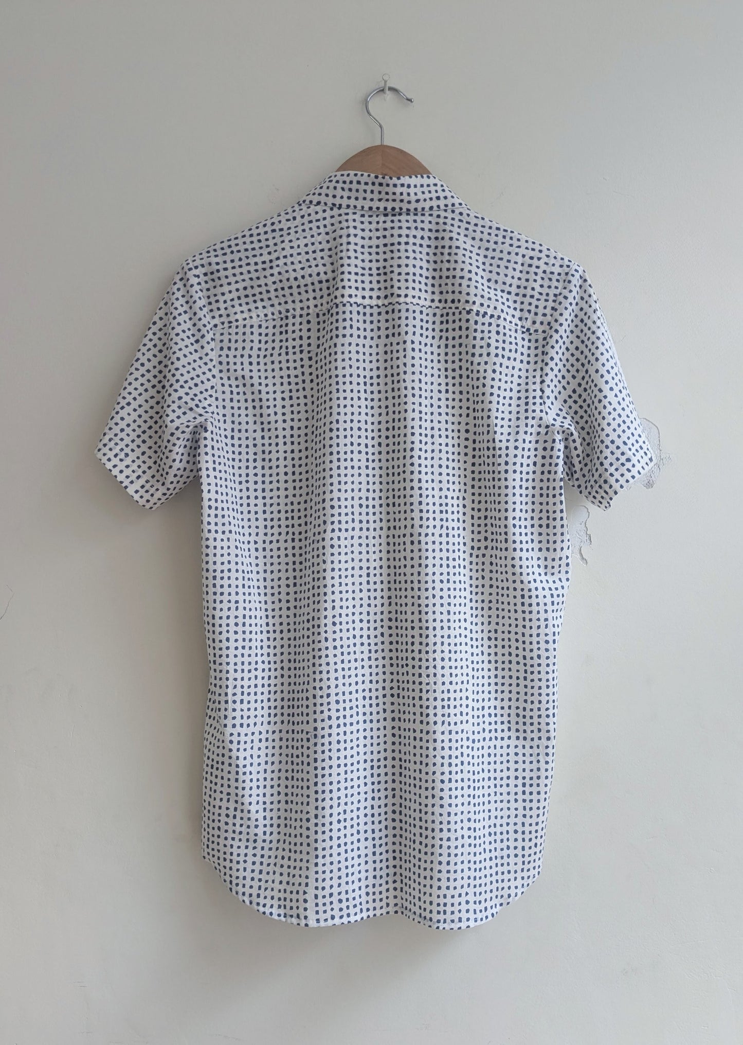 Men's regular shirt  in block print cotton with half sleeves in indigo  - Back image