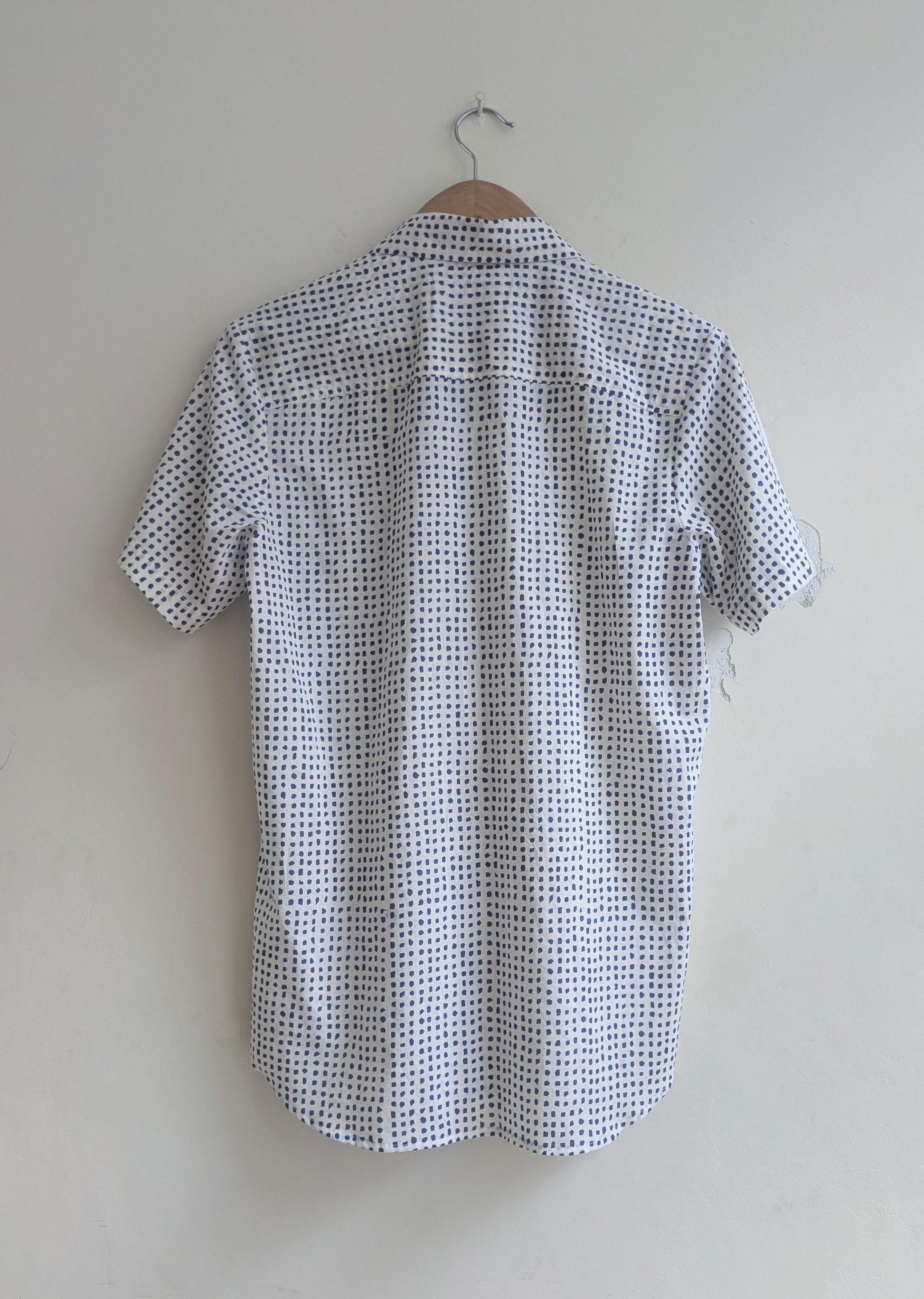 Men's regular shirt  in block print cotton with half sleeves in indigo  - Back image