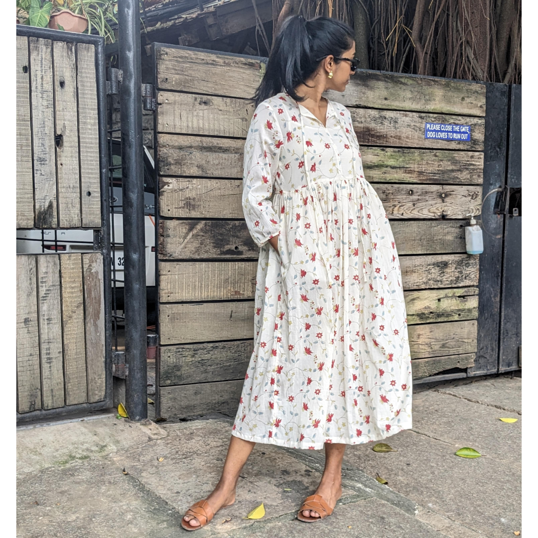 Long gathered dress - Poppy Red - Front Image