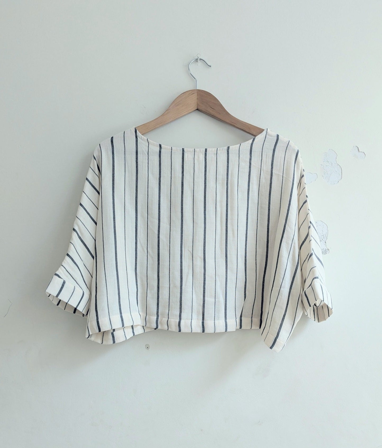 Women's cotton coord set  in black stripes - top back image