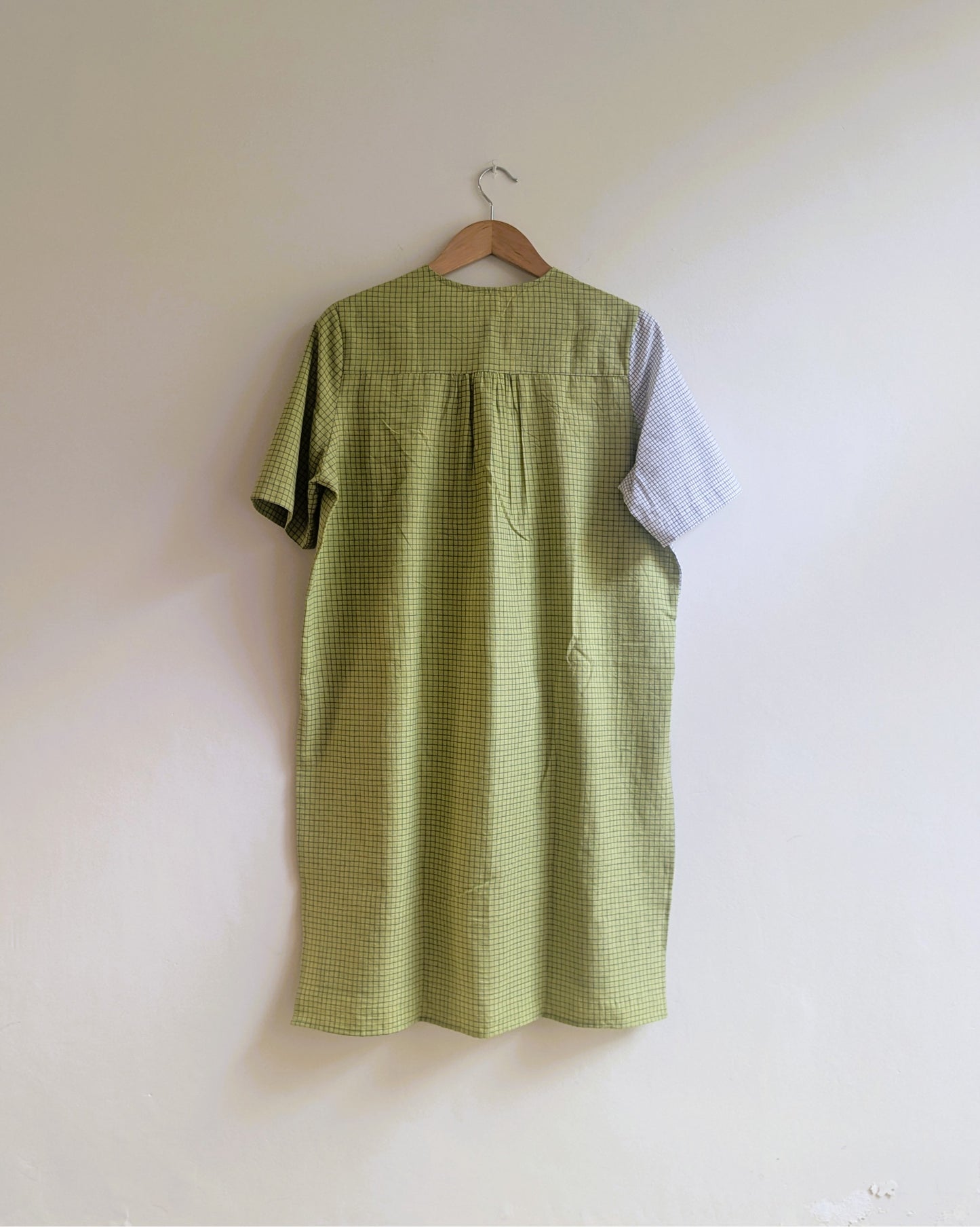 Women's long regular fit kurta with half sleeves  in green and black checks - back image