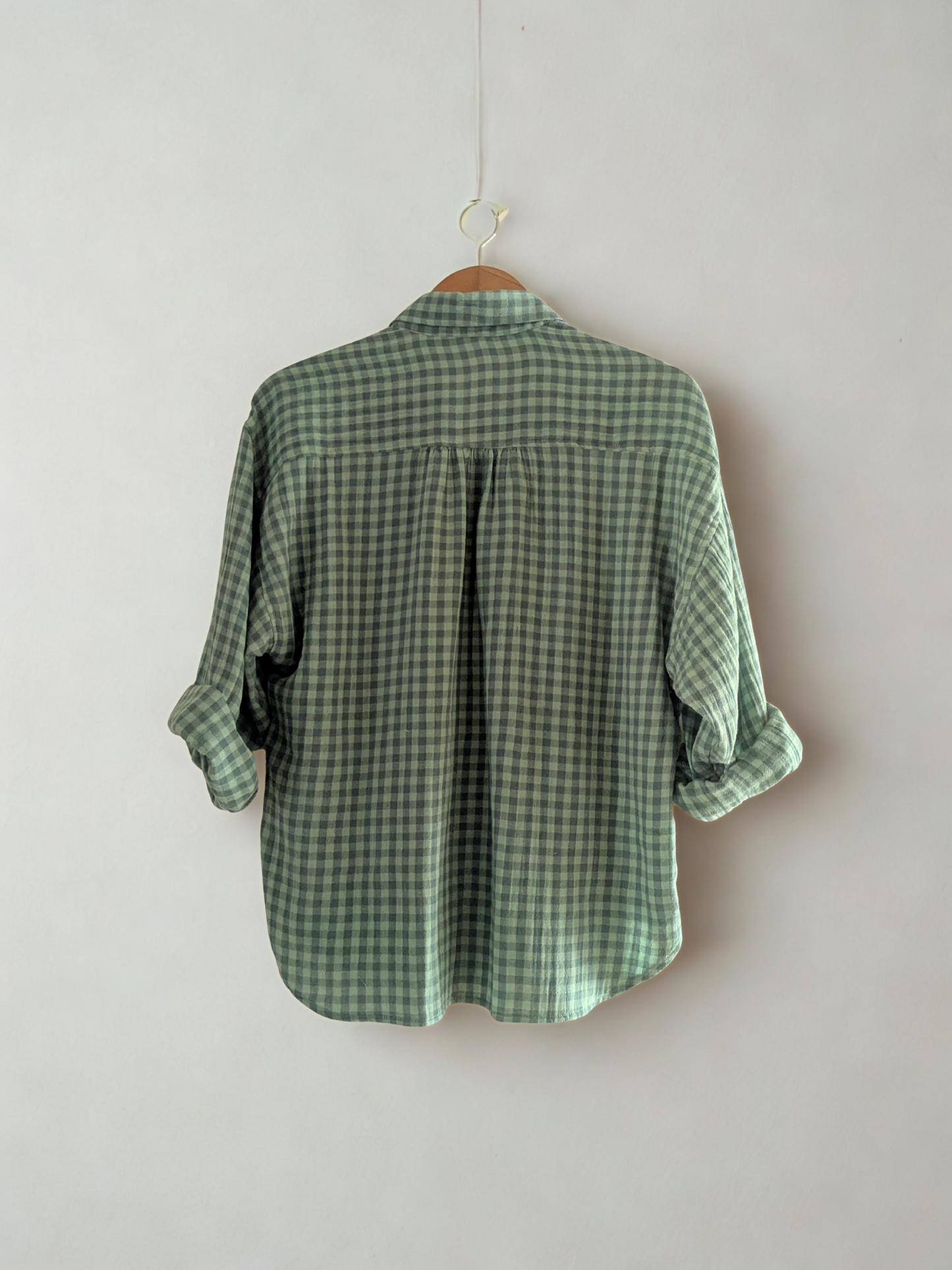 Women's oversized shirt in cotton gauze, full sleeves in green checks - back image
