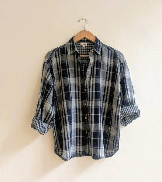 Women's oversized shirt in cotton with full sleeves - front image