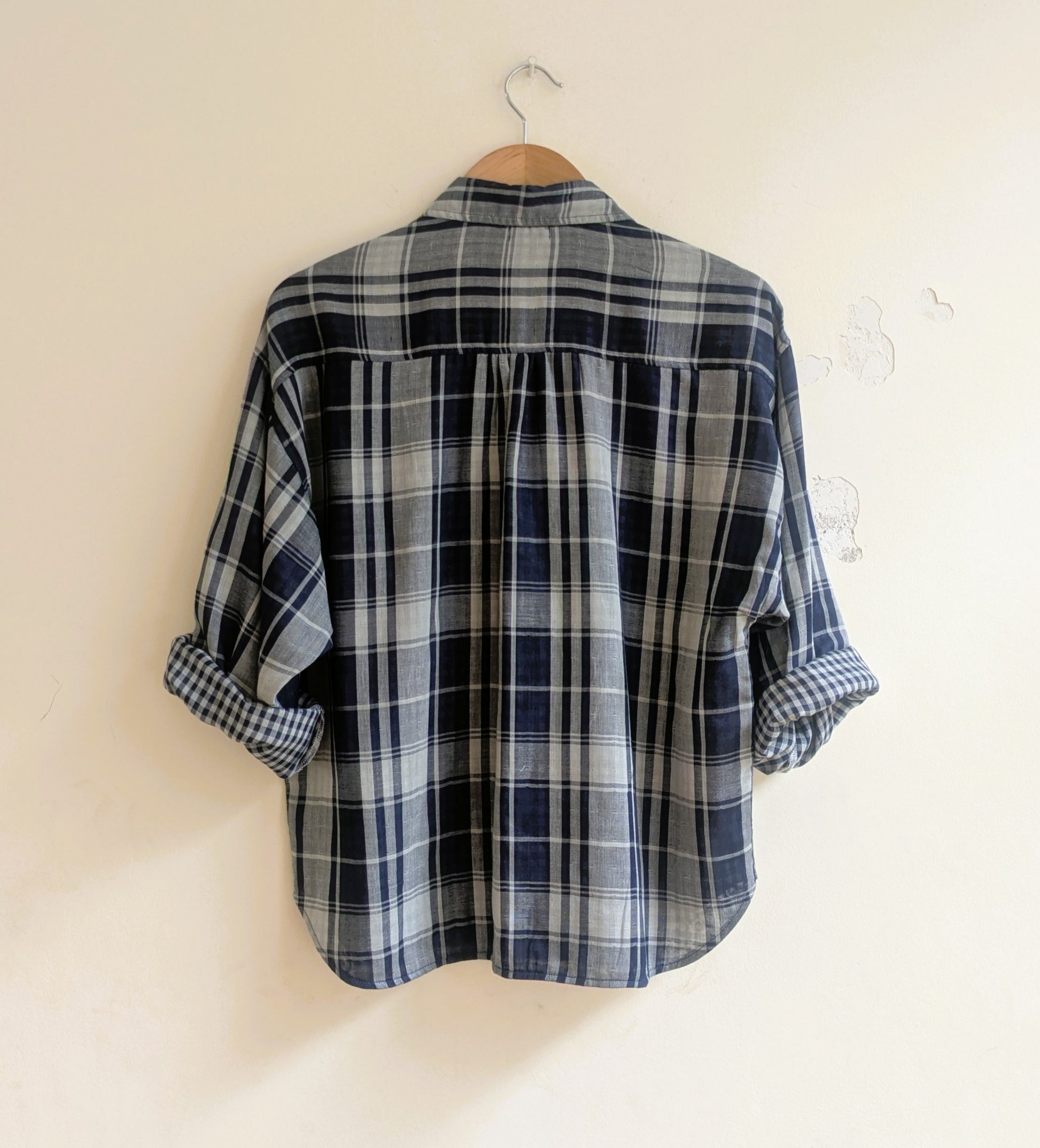Women's oversized shirt, full sleeves in navy, cotton blend - back image