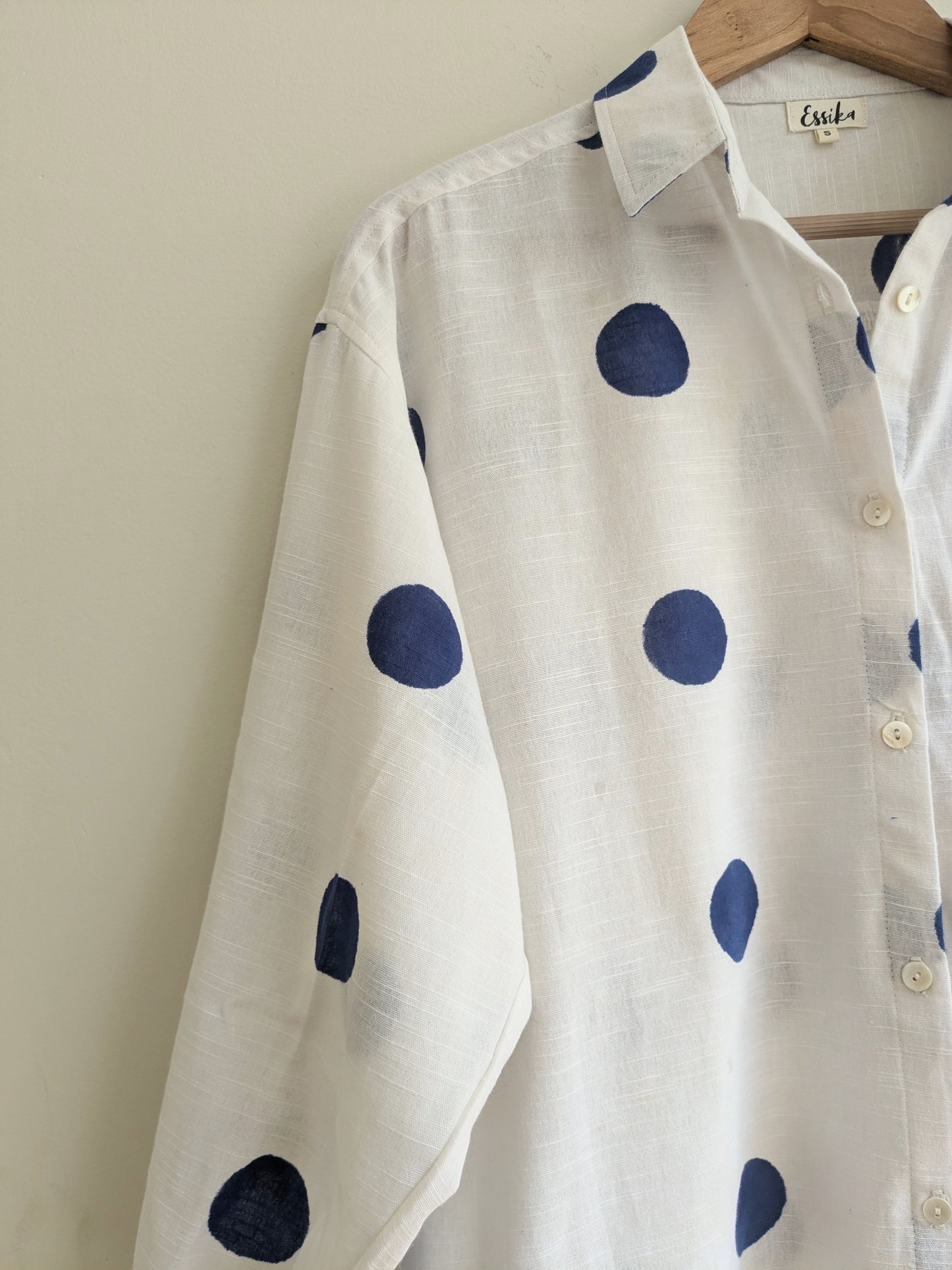 Women's cotton oversized shirt in polka dot with full sleeves -closeup image