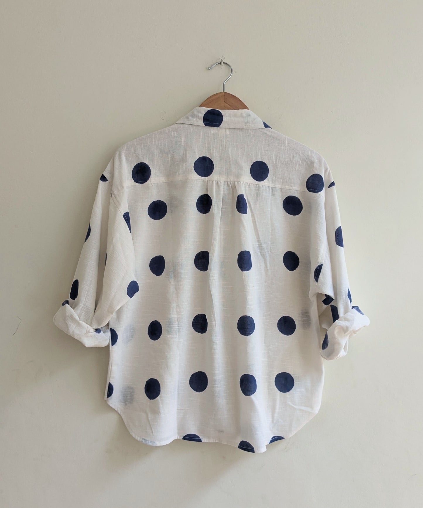 Women's cotton oversized shirt in polka dot with full sleeves - back image