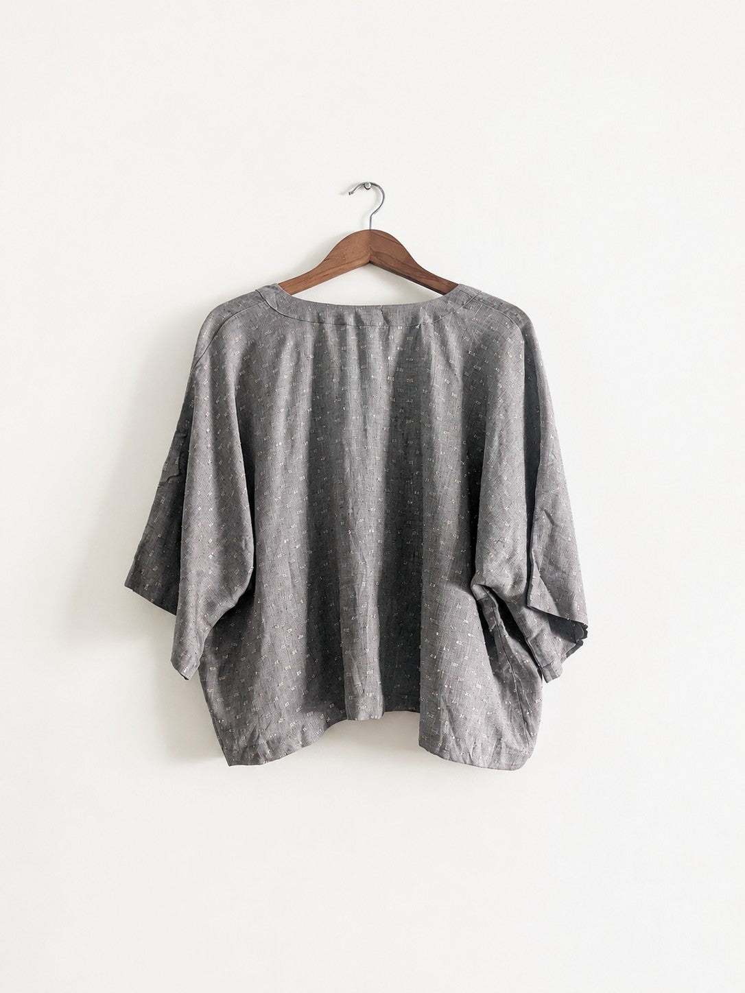 Women's jacket in grey and gold with kimono sleeves made with cotton linen - back image