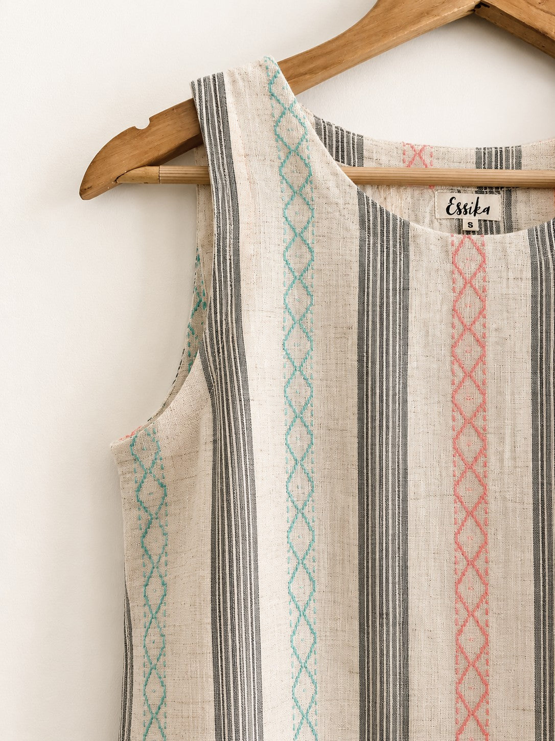 Women's sleeveless top in multicolor, cotton - closeup image