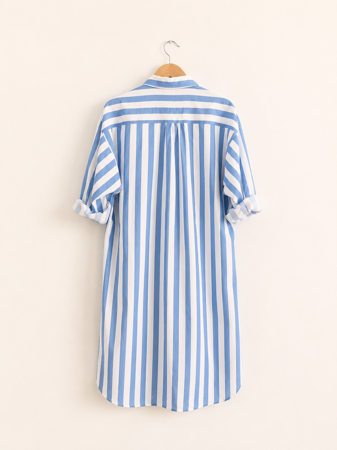Women’s cotton oversized kurta in white and blue with full sleeves, cuffs, and a collar - back image