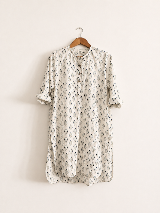 Women's regular cotton kurta in teal and indigo block print with round neck and 3/4 sleeves - front image