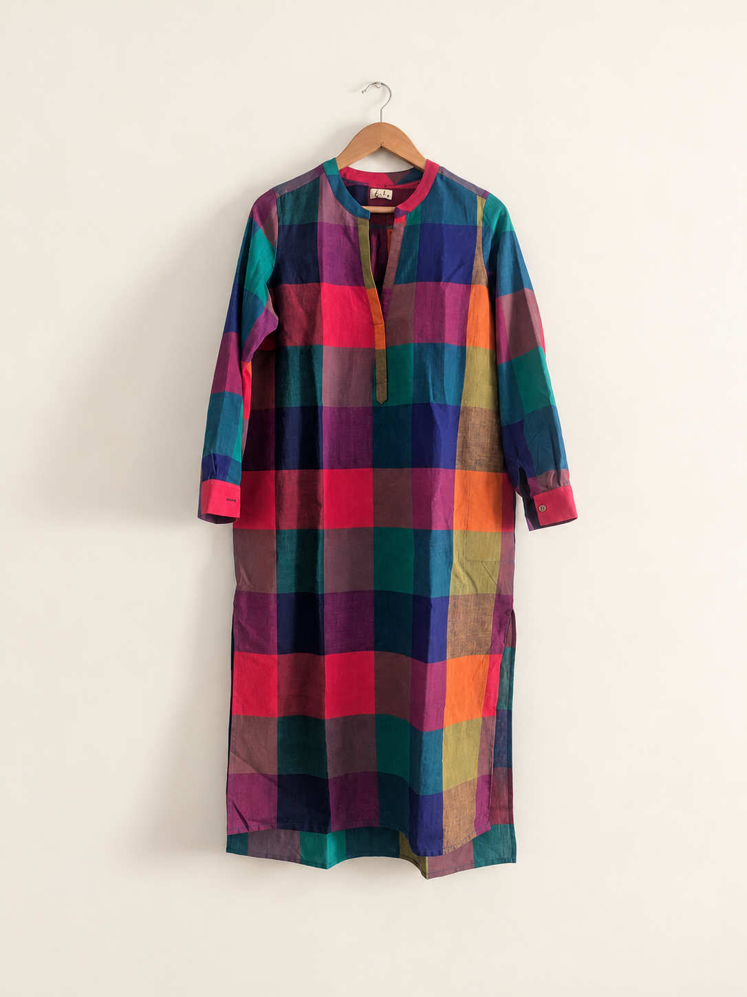 Women's  caftan in v neck, full sleeves and cuffs.  Made with 100% handloom cotton in multicolour checks - front full image