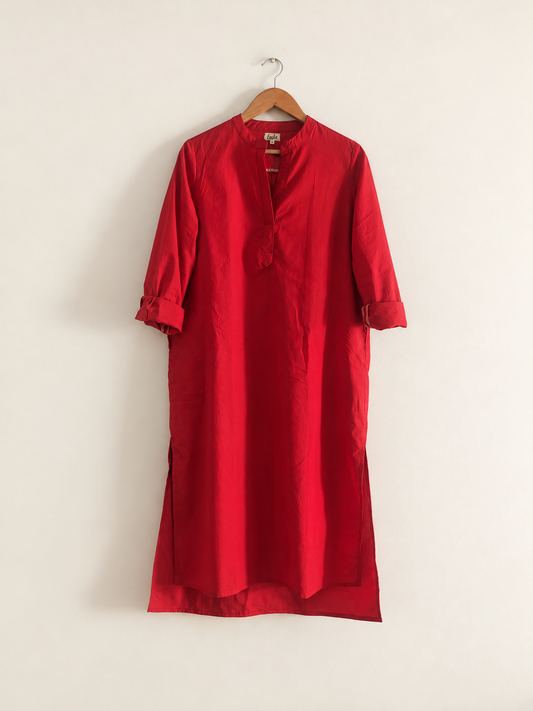 Women's caftan in red with full sleeves and cuff made with cotton poplin - front image