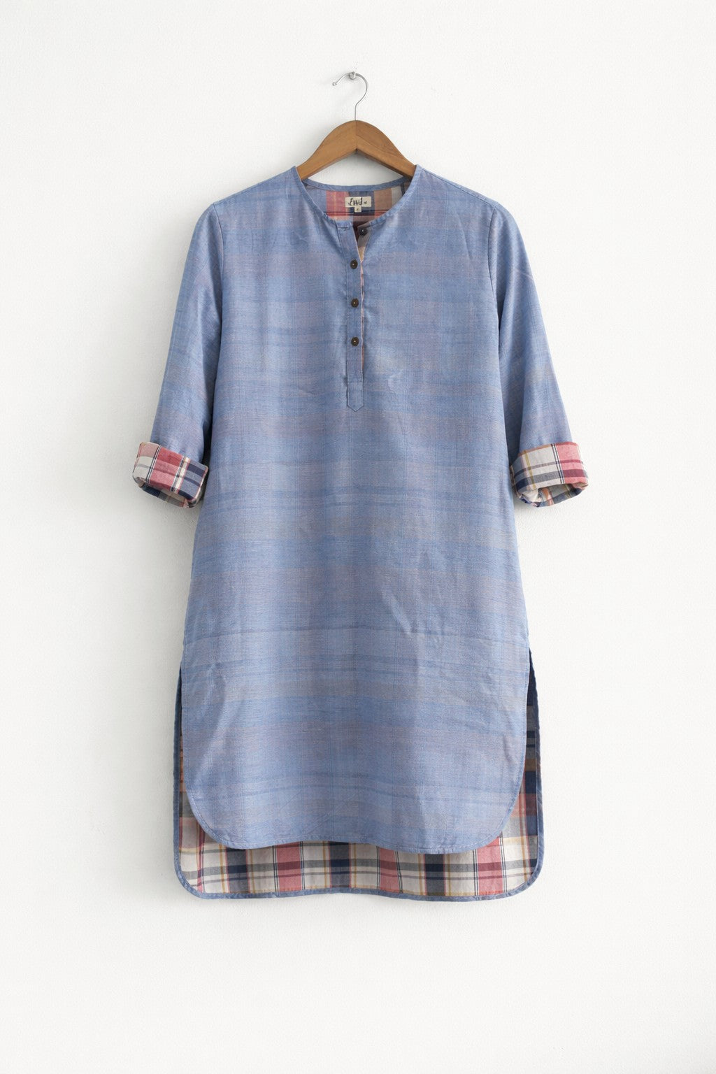 Women's Regular Kurta in cotton with 3/4 sleeves in blue - front image