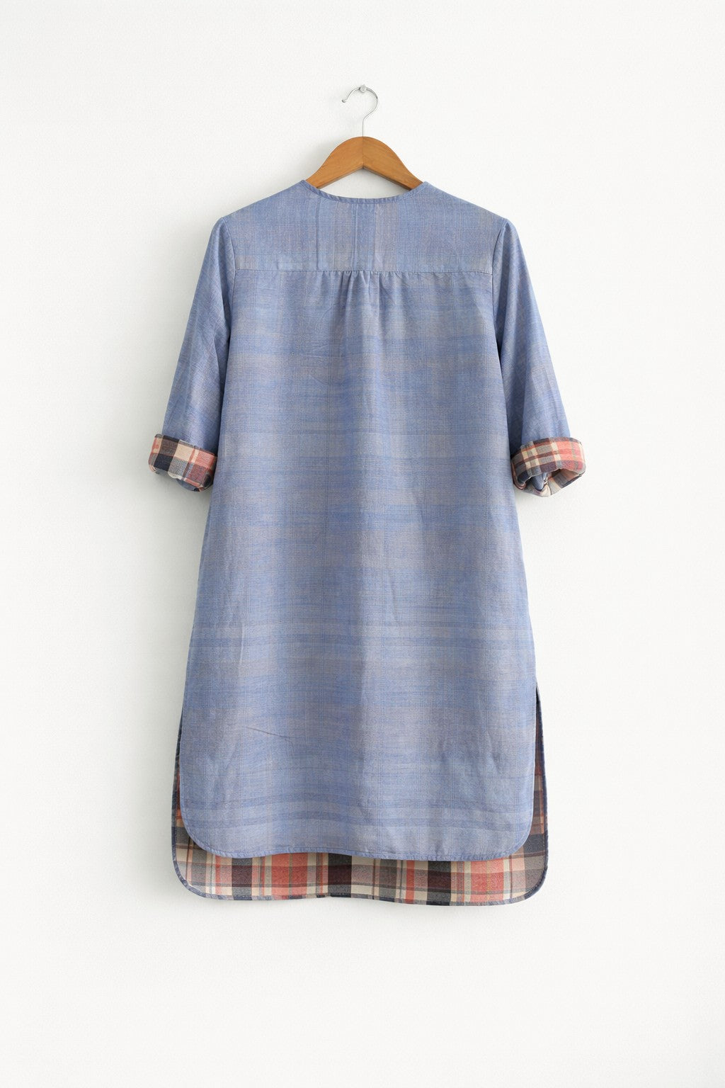 Women's Regular Kurta in cotton with 3/4 sleeves in blue -back image