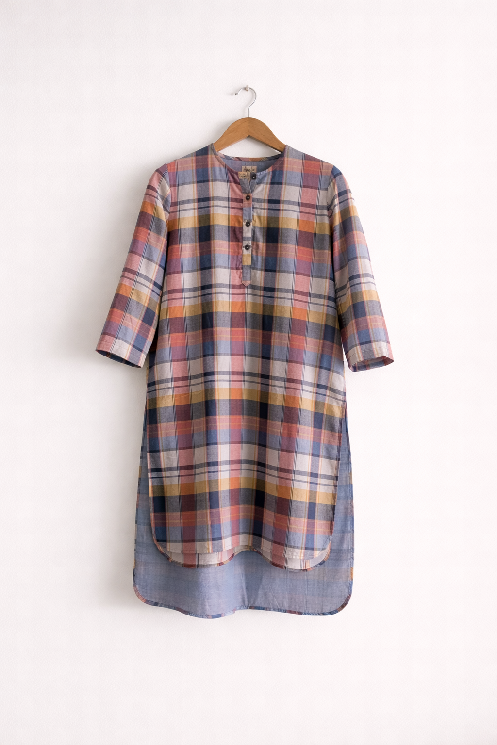 Women's cotton regular kurta with 3/4th sleeves in multicolor - front  full image