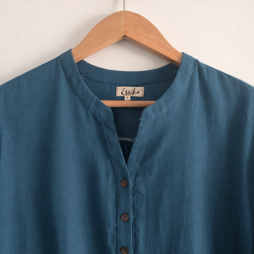 Women’s regular-fit cotton gauze kurta with V-neck and full sleeves with cuffs in teal colour - close up image