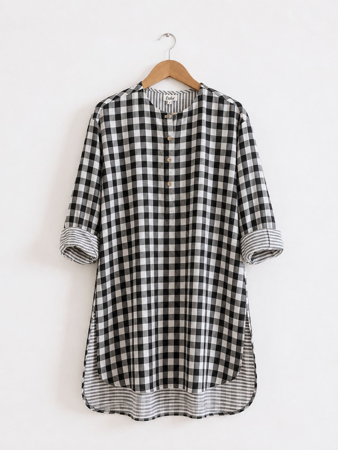 Women's cotton kurta with full sleeves and round neck in black checks - front image