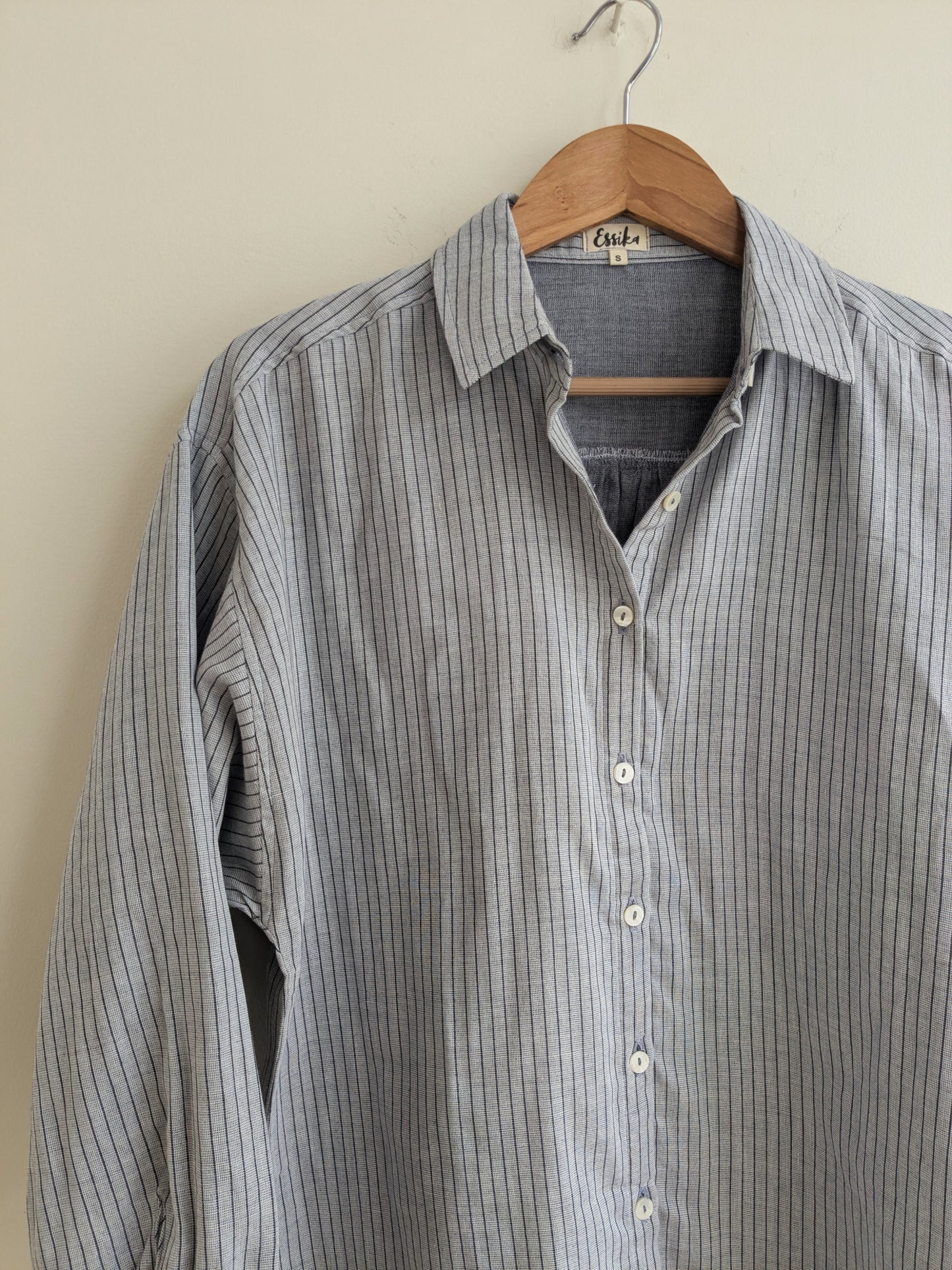 Chemise surdimensionnée pour femmes | Impression en bloc | Bleu foncé 