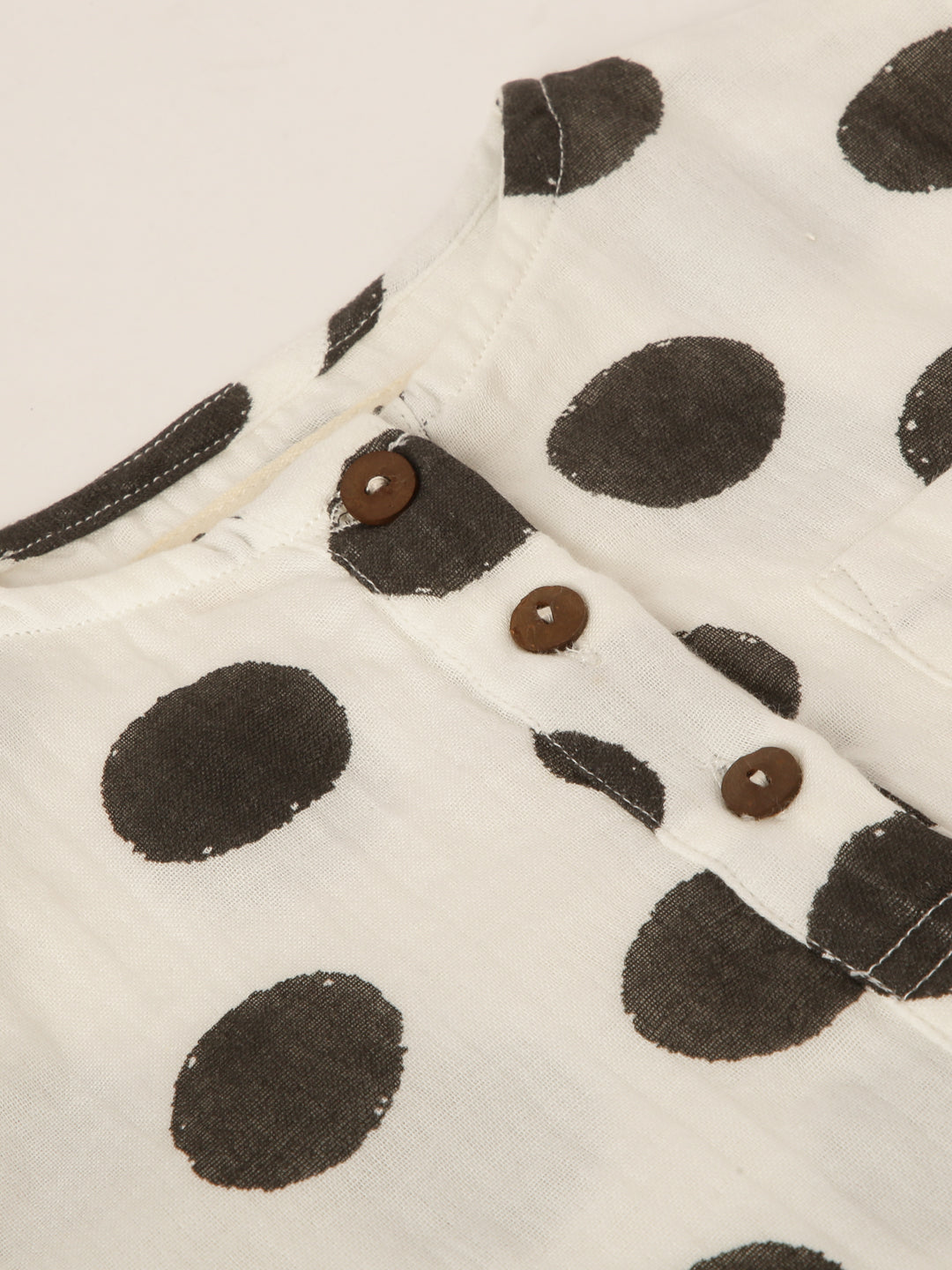 Boys cotton shirt in polka dots 1yr to 8 yrs- Close-up